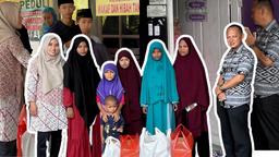 Sharing Blessings in the Holy Month, BPS-Statistics Lampung Province Distributes Iftar Packages